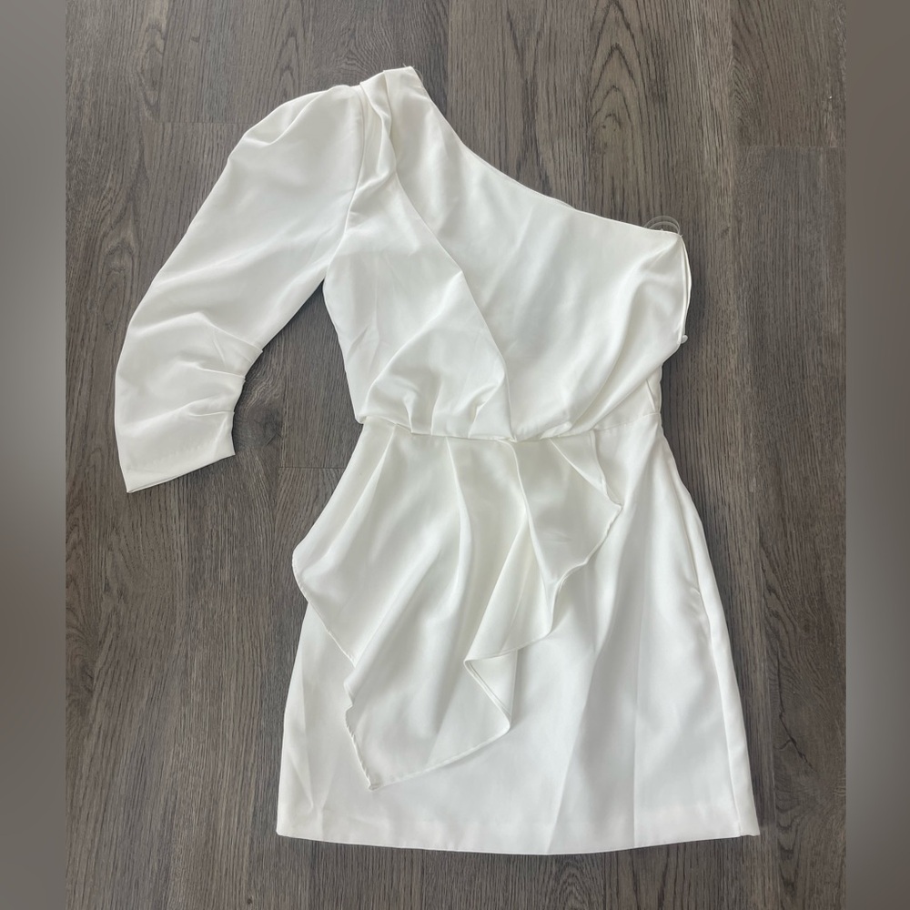 One Shoulder White Cocktail Dress - Size S - Perfect for Bridal Events!
